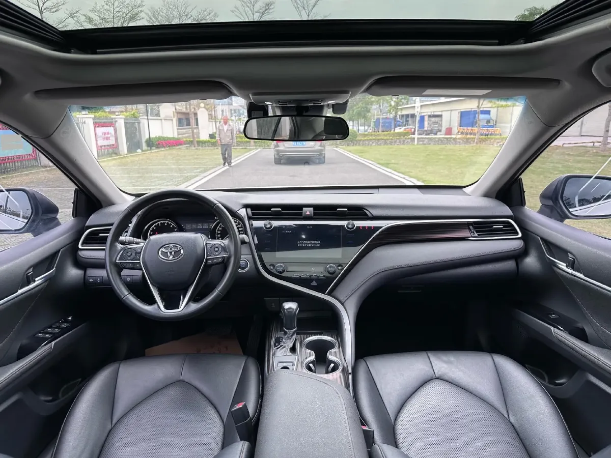 2021 Toyota Camry 2.0L 178HP L4 CVT,autocango,china used car exporter,china ev exporter,chinese used car exporter,chinese used ev exporter