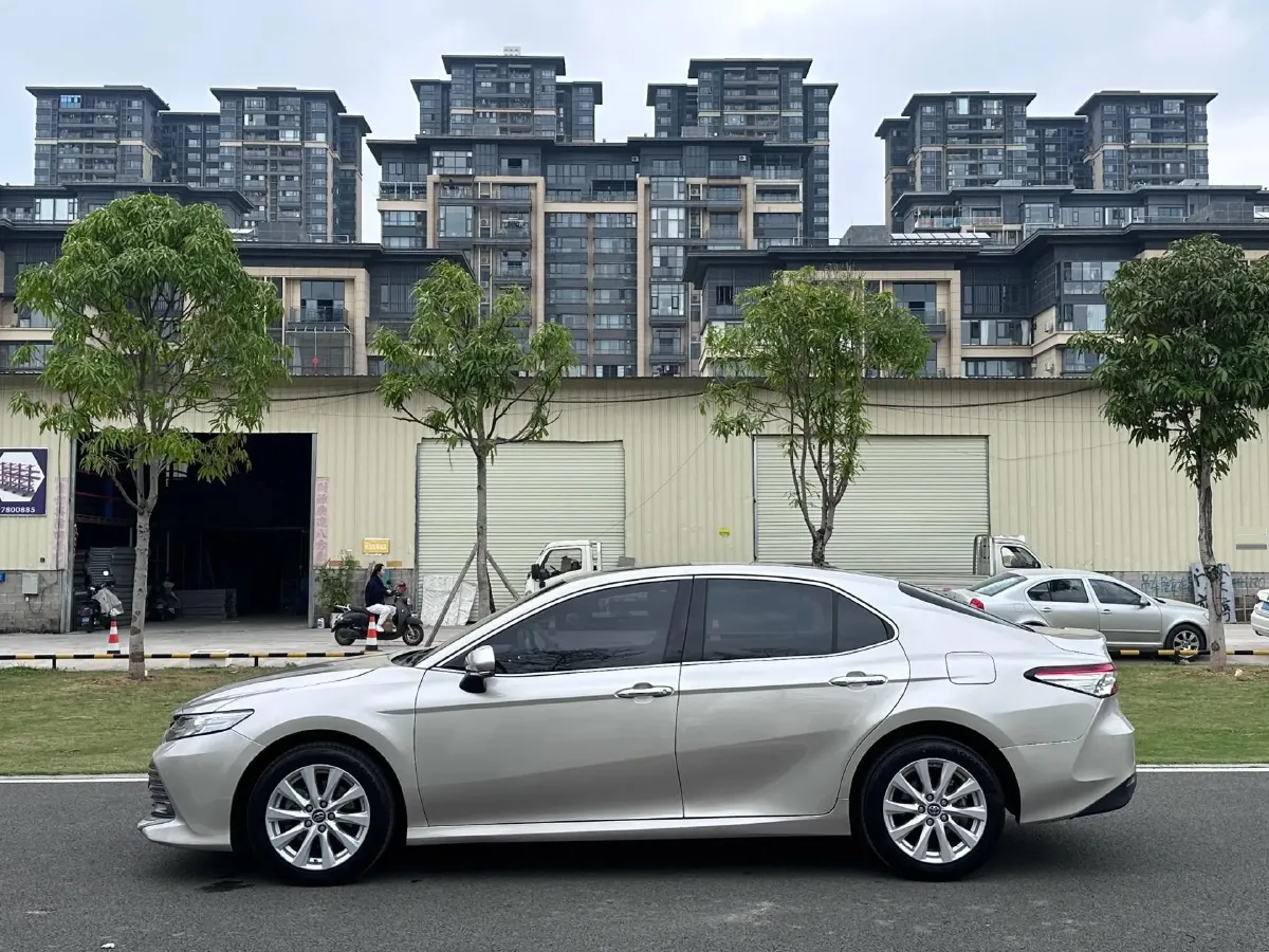 2021 Toyota Camry 2.0L 178HP L4 CVT,autocango,china used car exporter,china ev exporter,chinese used car exporter,chinese used ev exporter