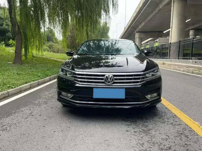 2017 Volkswagen Passat 1.8T 180HP L4 7DCT,autocango,china used car exporter,china ev exporter,chinese used car exporter,chinese used ev exporter