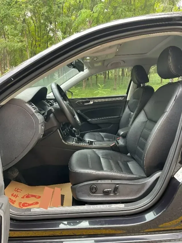 2017 Volkswagen Passat 1.8T 180HP L4 7DCT,autocango,china used car exporter,china ev exporter,chinese used car exporter,chinese used ev exporter