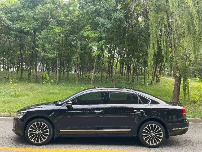 2017 Volkswagen Passat 1.8T 180HP L4 7DCT,autocango,china used car exporter,china ev exporter,chinese used car exporter,chinese used ev exporter