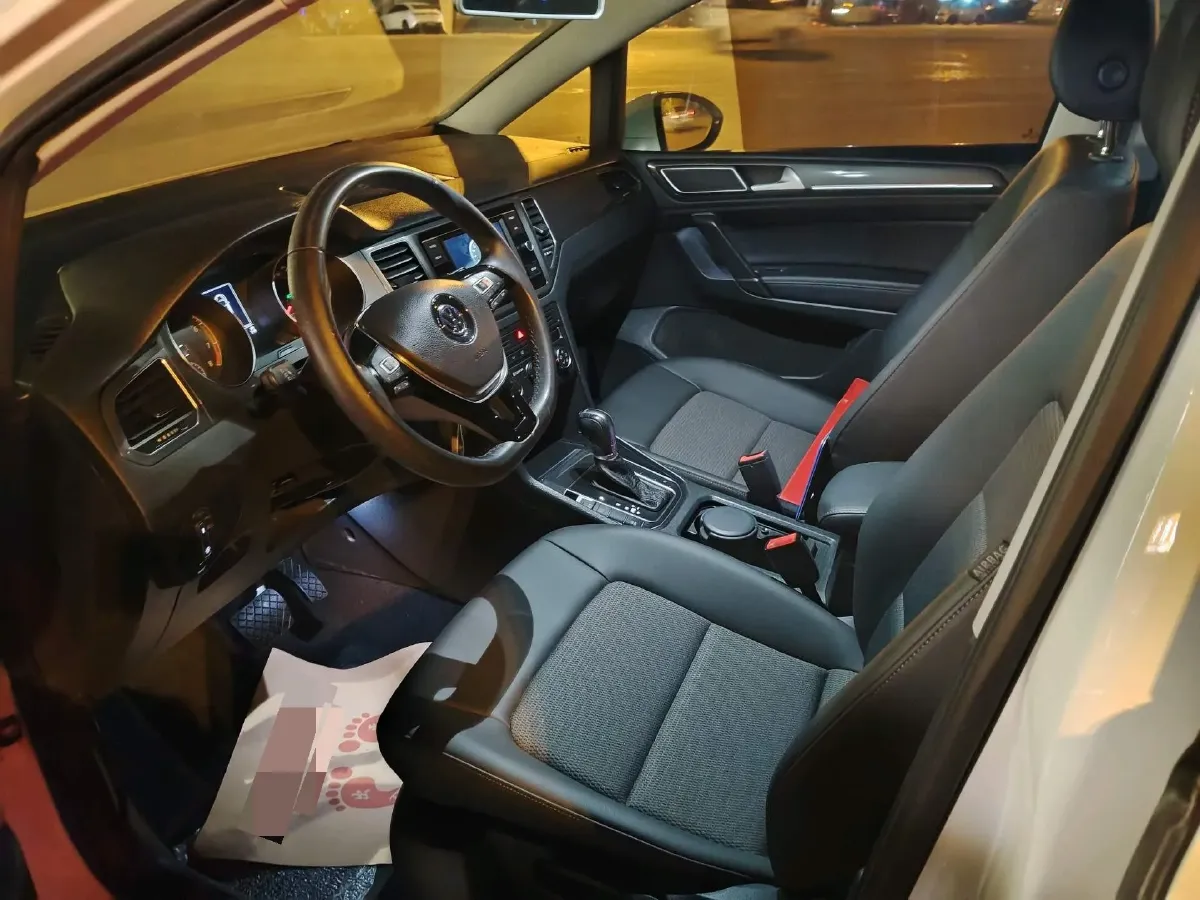 2018 Volkswagen Golf Sportsvan 1.4T 131HP L4 7DCT,autocango,china used car exporter,china ev exporter,chinese used car exporter,chinese used ev exporter