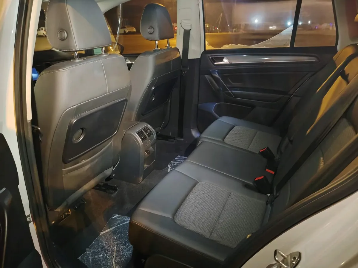 2018 Volkswagen Golf Sportsvan 1.4T 131HP L4 7DCT,autocango,china used car exporter,china ev exporter,chinese used car exporter,chinese used ev exporter