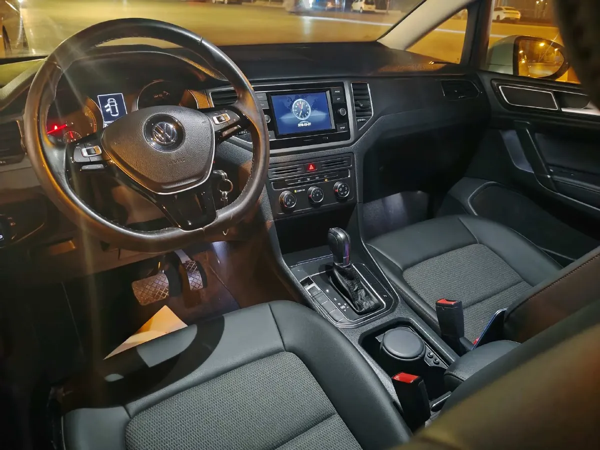 2018 Volkswagen Golf Sportsvan 1.4T 131HP L4 7DCT,autocango,china used car exporter,china ev exporter,chinese used car exporter,chinese used ev exporter