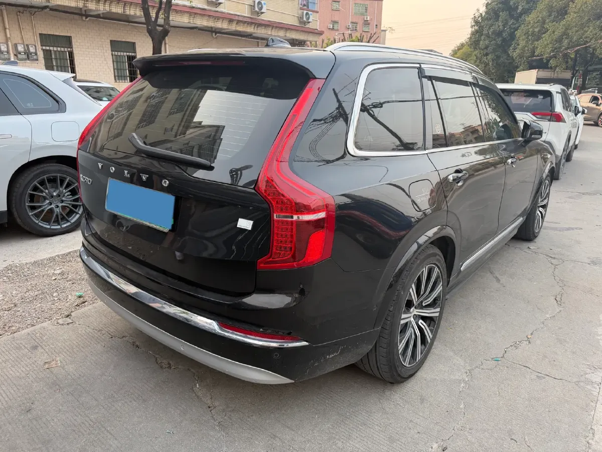 2022 Volvo XC90 PHEV 2.0T 303HP L4 8AT PHEV 11.6KWH,autocango,china used car exporter,china ev exporter,chinese used car exporter,chinese used ev exporter