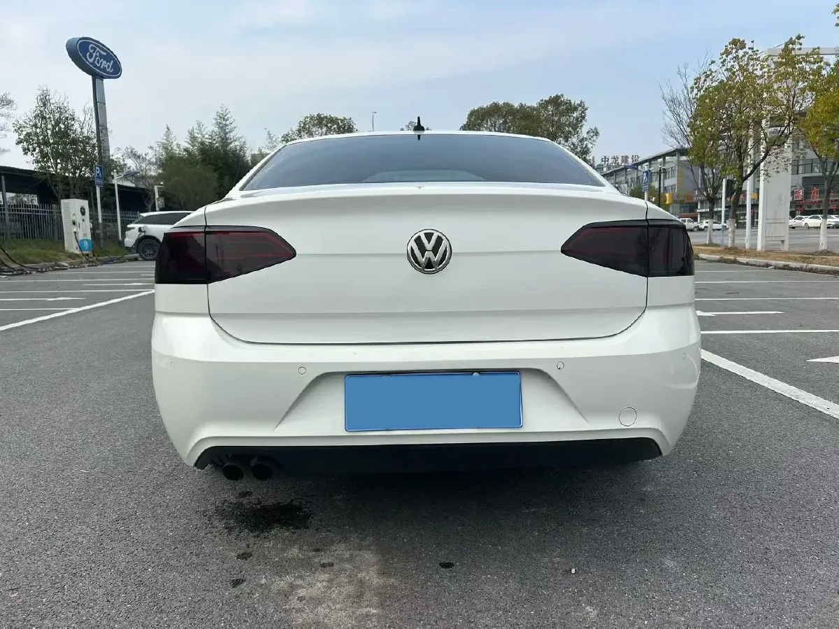 2017 Volkswagen Lamando 1.4T 131HP L4 7DCT,autocango,china used car exporter,china ev exporter,chinese used car exporter,chinese used ev exporter