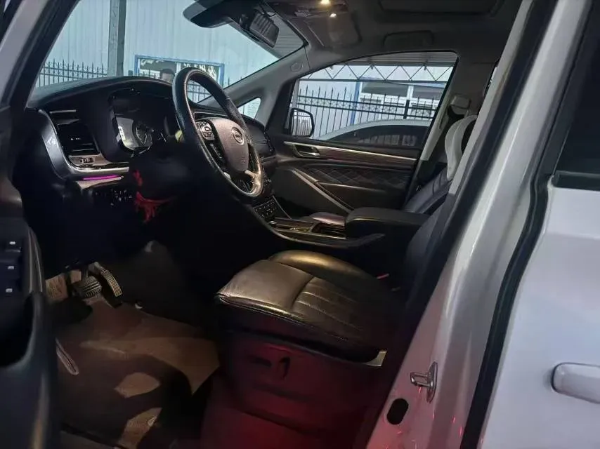 2020 GAC Trumpchi M8 2.0T 252HP L4 8AT,autocango,china used car exporter,china ev exporter,chinese used car exporter,chinese used ev exporter