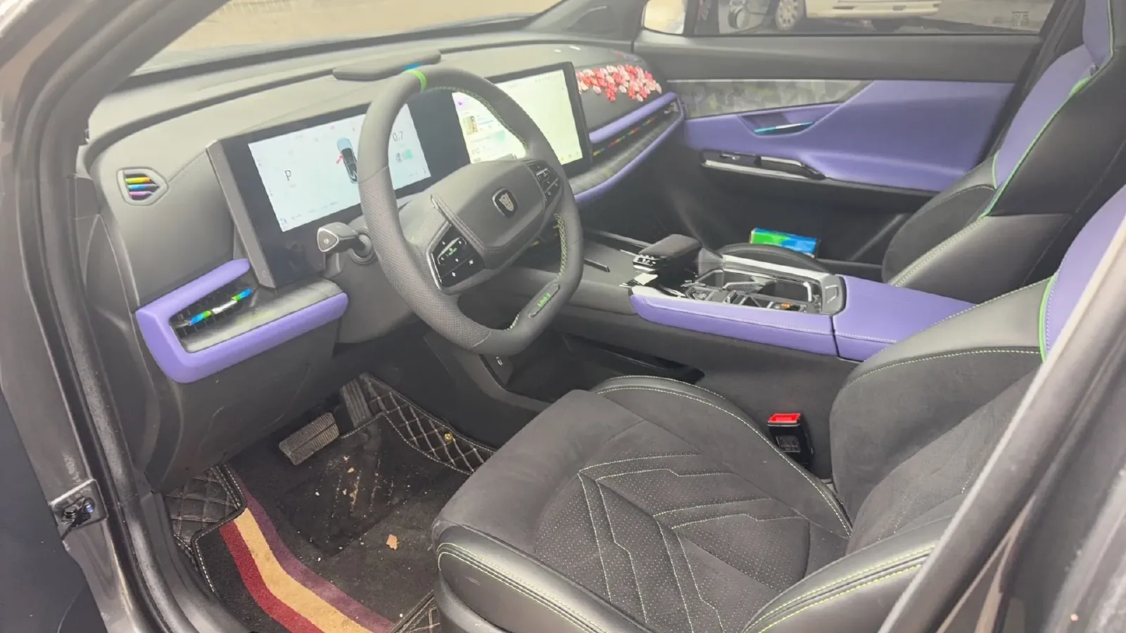 2023 ChangAn UNI-T 1.5T 188HP L4 7DCT,autocango,china used car exporter,china ev exporter,chinese used car exporter,chinese used ev exporter