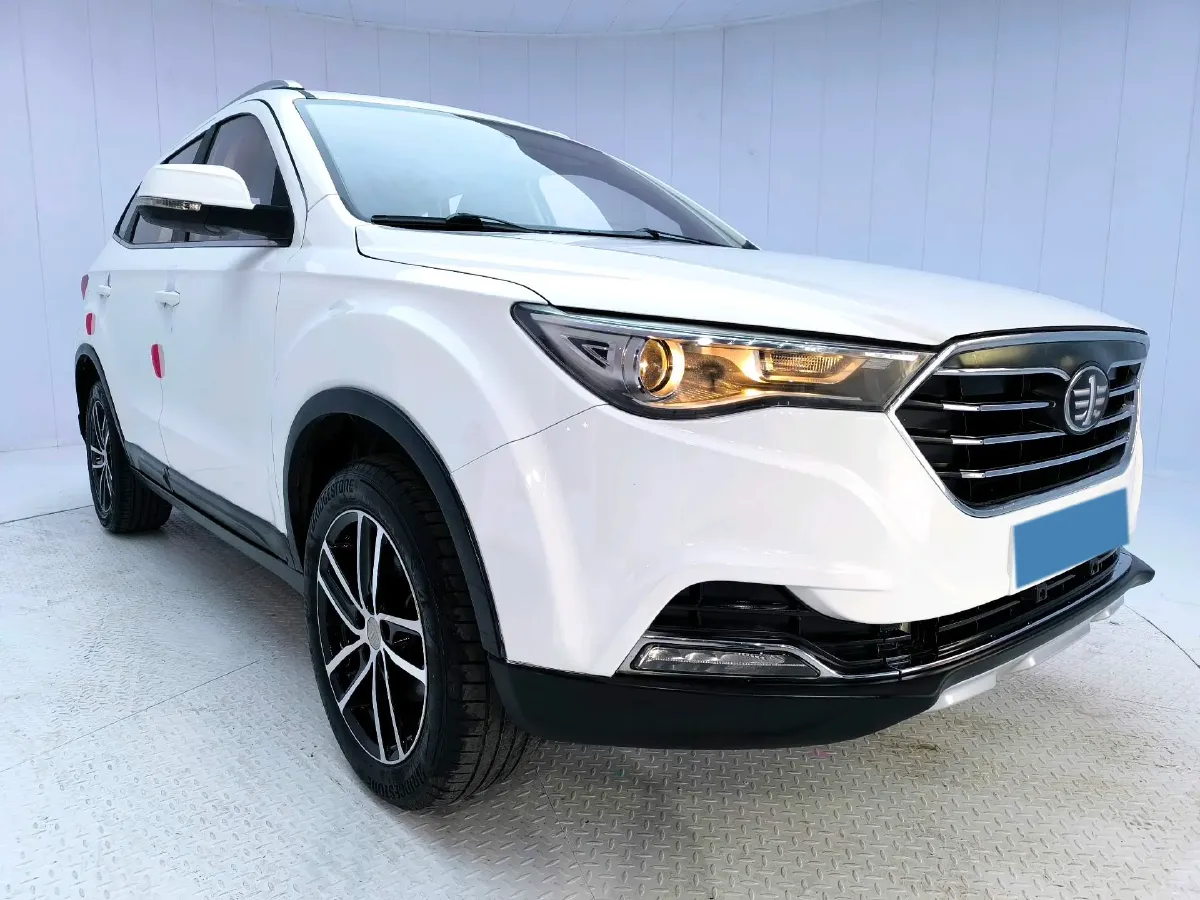 2017 Bestune X40 1.6L 114HP L4 5MT,autocango,china used car exporter,china ev exporter,chinese used car exporter,chinese used ev exporter