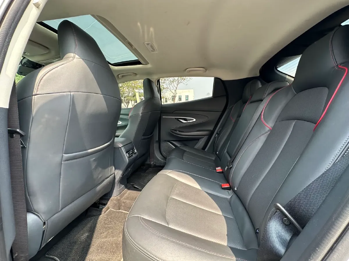 2021 ChangAn UNI-T 1.5T 180HP L4 7DCT,autocango,china used car exporter,china ev exporter,chinese used car exporter,chinese used ev exporter