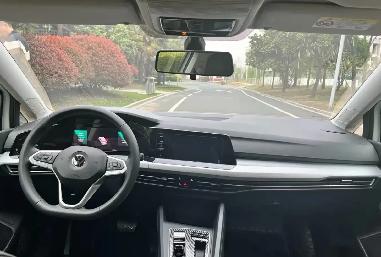 2023 Volkswagen Golf 1.4T 150HP L4 7DCT,autocango,china used car exporter,china ev exporter,chinese used car exporter,chinese used ev exporter