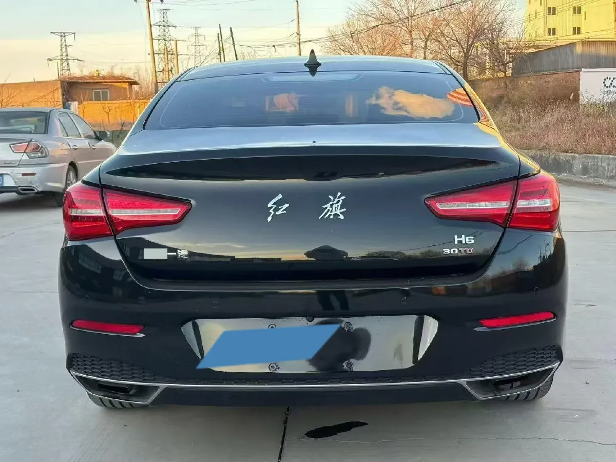 2022 HongQi H5 1.5T 169HP L4 7DCT,autocango,china used car exporter,china ev exporter,chinese used car exporter,chinese used ev exporter