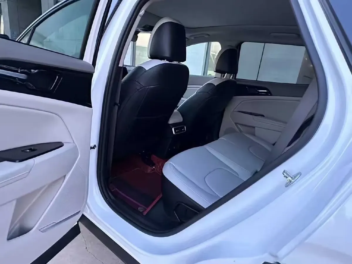 2025 Kia Sportage 1.5T 200HP L4 8AT,autocango,china used car exporter,china ev exporter,chinese used car exporter,chinese used ev exporter