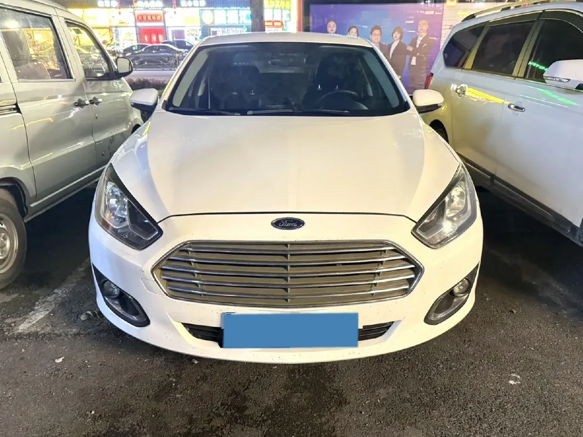 2017 Ford Escort 1.5L 113HP L4 6AT,autocango,china used car exporter,china ev exporter,chinese used car exporter,chinese used ev exporter