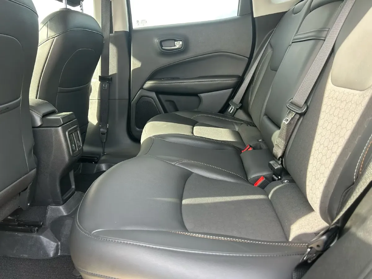 2020 Jeep Compass 1.3T 173HP L4 7DCT,autocango,china used car exporter,china ev exporter,chinese used car exporter,chinese used ev exporter