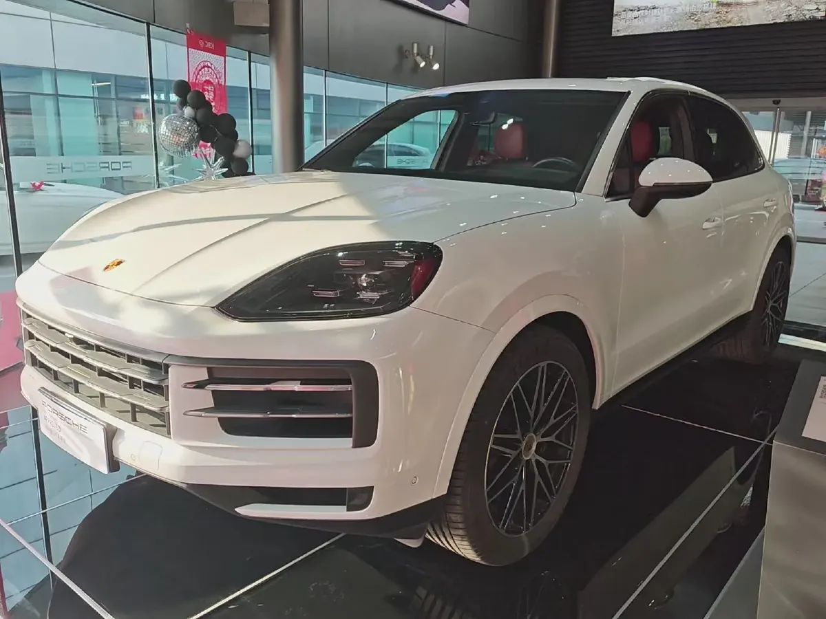 2024 Porsche Cayenne 3.0T 354HP V6 8AT,autocango,china used car exporter,china ev exporter,chinese used car exporter,chinese used ev exporter