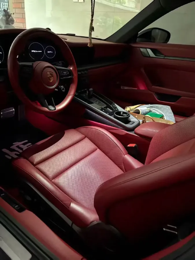 2022 Porsche 911 3.0T 385HP H6 8DCT,autocango,china used car exporter,china ev exporter,chinese used car exporter,chinese used ev exporter