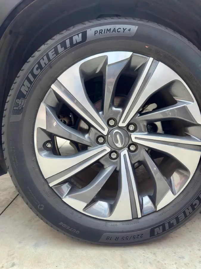 2021 GAC Trumpchi GS4 1.5T 169HP L4 6AT,autocango,china used car exporter,china ev exporter,chinese used car exporter,chinese used ev exporter