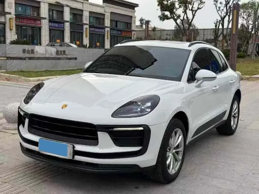 2022 BMW 5 Series 3.0T 340HP L6 8AT,autocango,china used car exporter,china ev exporter,chinese used car exporter,chinese used ev exporter