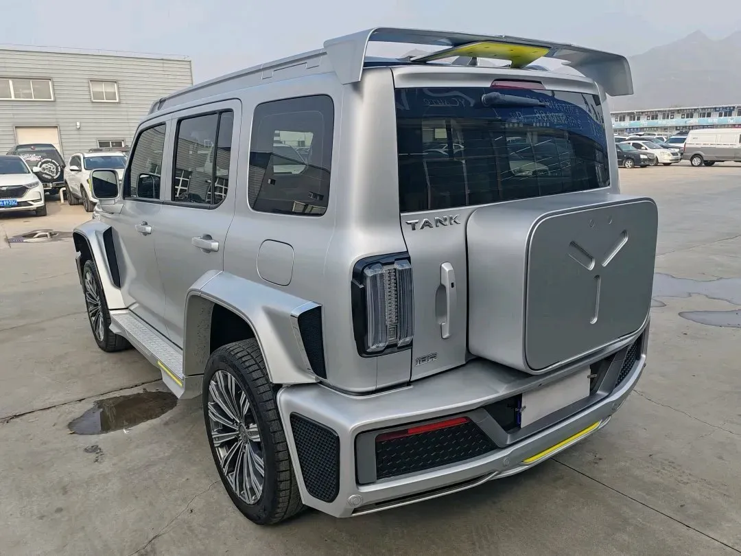 2021 Cyberspace 300 2.0T 227HP L4 8AT,autocango,china used car exporter,china ev exporter,chinese used car exporter,chinese used ev exporter