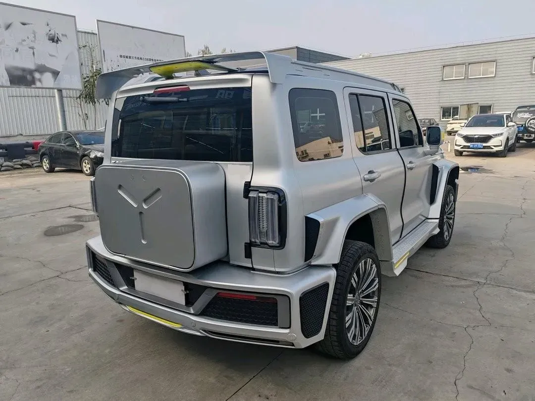 2021 Cyberspace 300 2.0T 227HP L4 8AT,autocango,china used car exporter,china ev exporter,chinese used car exporter,chinese used ev exporter