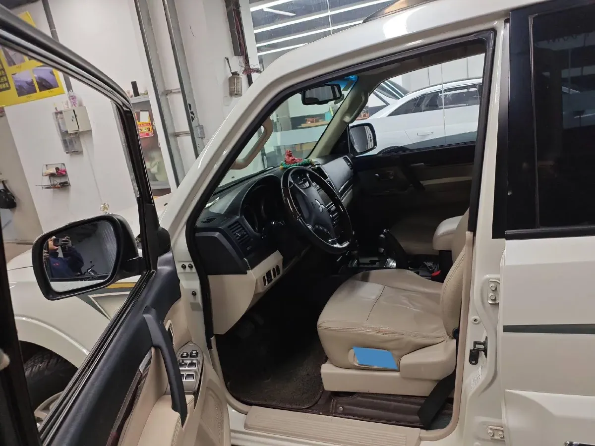 2017 Honda Jade 1.8L 141HP L4 5AT,autocango,china used car exporter,china ev exporter,chinese used car exporter,chinese used ev exporter