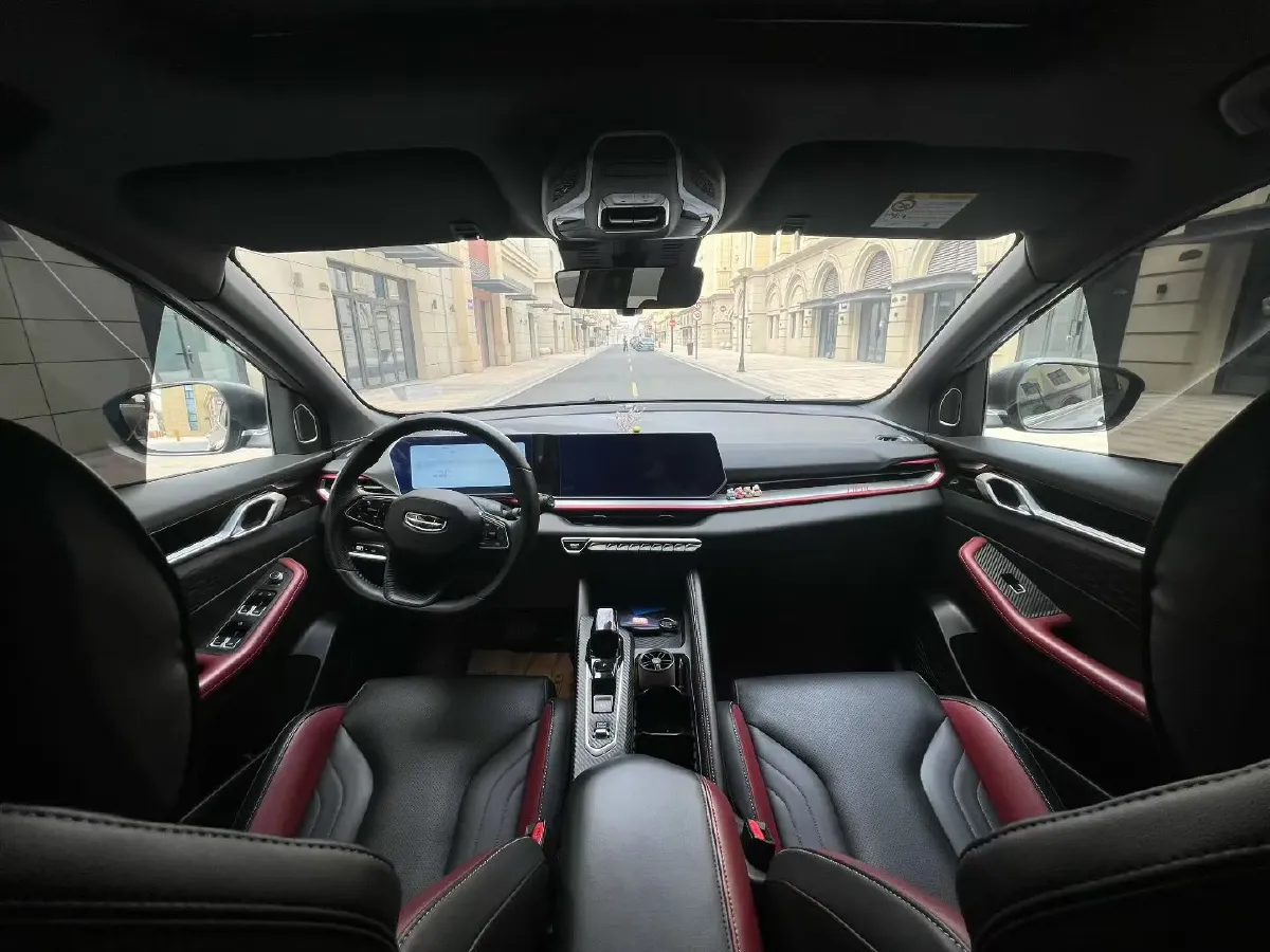 2022 Geely Coolray 1.5T 181HP L4 7DCT,autocango,china used car exporter,china ev exporter,chinese used car exporter,chinese used ev exporter