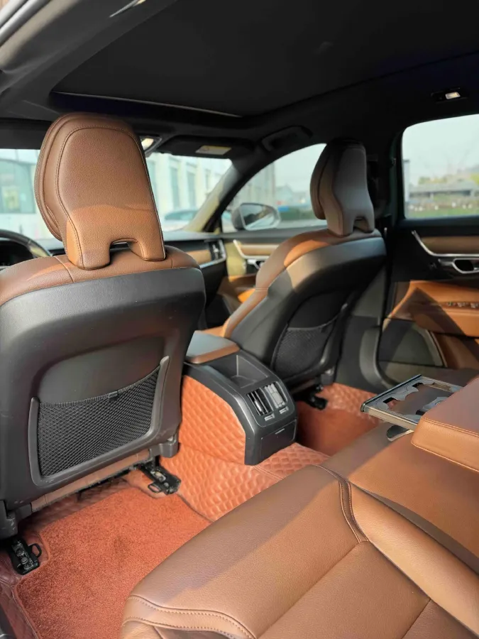 2023 Volvo S90 2.0T 250HP L4 8AT,autocango,china used car exporter,china ev exporter,chinese used car exporter,chinese used ev exporter