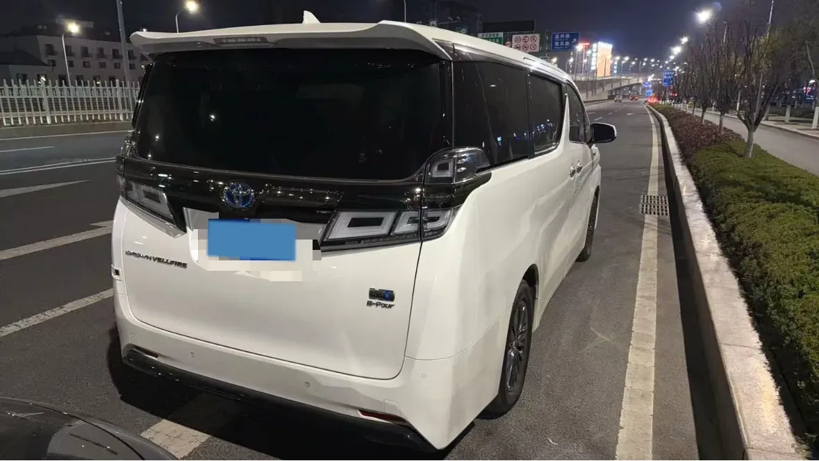2023 Toyota Vellfire 2.5L 117HP L4 E-CVT Hybrid,autocango,china used car exporter,china ev exporter,chinese used car exporter,chinese used ev exporter