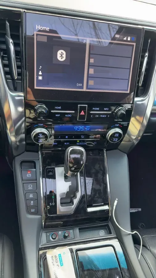 2023 Toyota Vellfire 2.5L 117HP L4 E-CVT Hybrid,autocango,china used car exporter,china ev exporter,chinese used car exporter,chinese used ev exporter