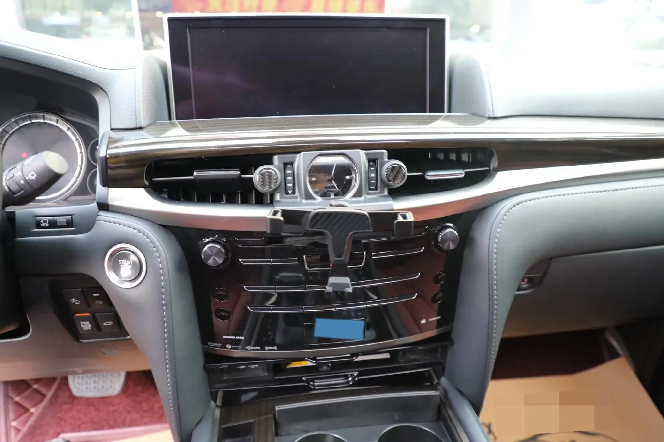 2019 Lexus LX 5.7L 367HP V8 8AT,autocango,china used car exporter,china ev exporter,chinese used car exporter,chinese used ev exporter