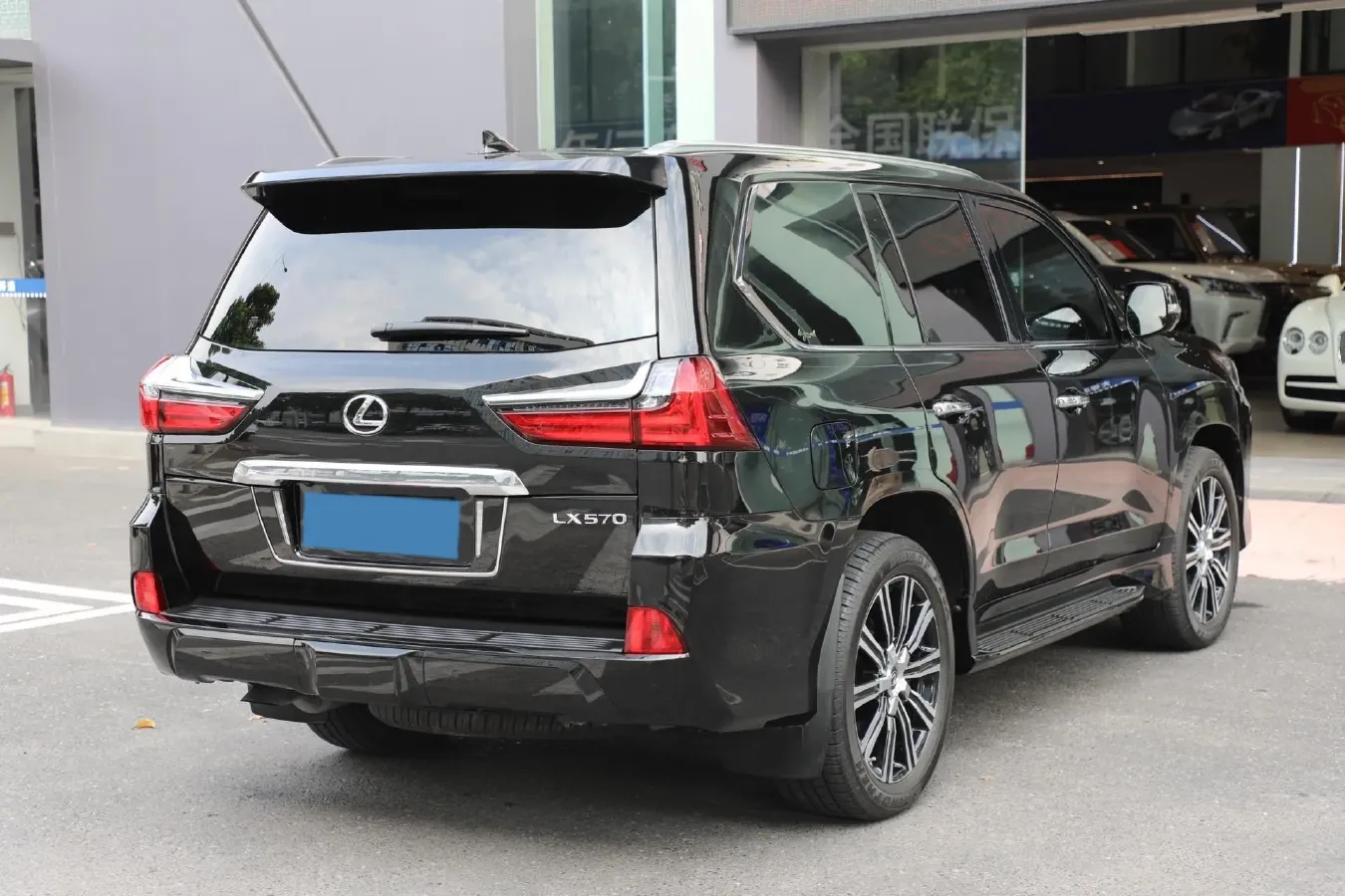 2019 Lexus LX 5.7L 367HP V8 8AT,autocango,china used car exporter,china ev exporter,chinese used car exporter,chinese used ev exporter