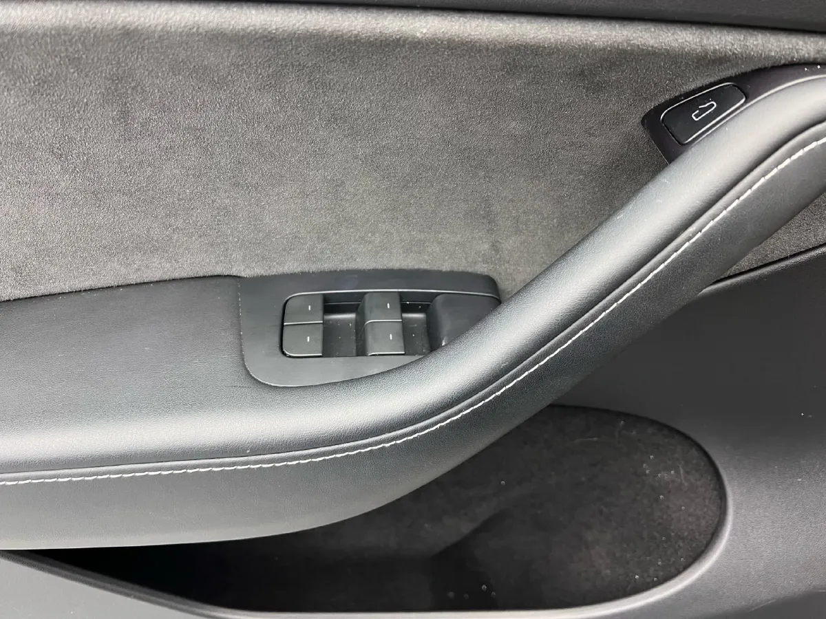 2023 Tesla Model Y BEV 78.4KWH,autocango,china used car exporter,china ev exporter,chinese used car exporter,chinese used ev exporter