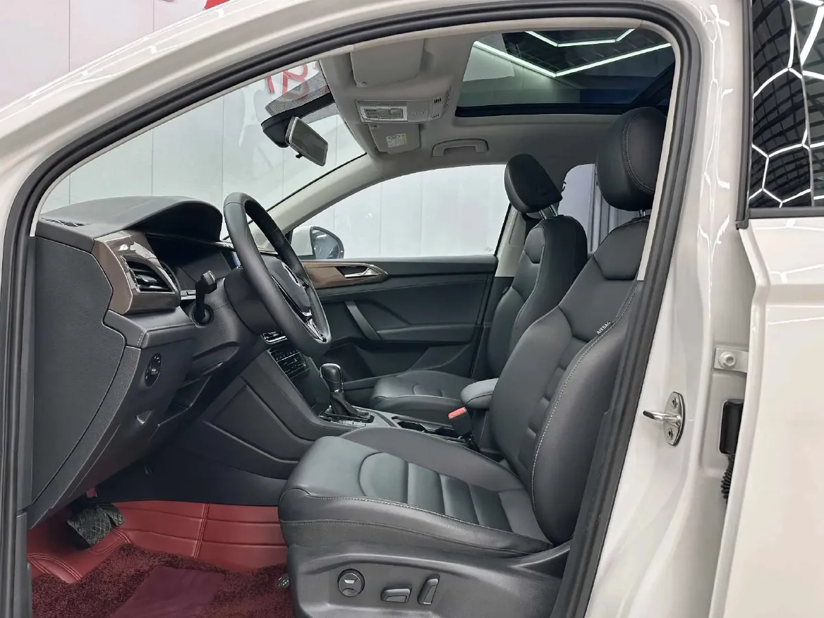 2021 Volkswagen Tharu 1.4T 150HP L4 7DCT,autocango,china used car exporter,china ev exporter,chinese used car exporter,chinese used ev exporter