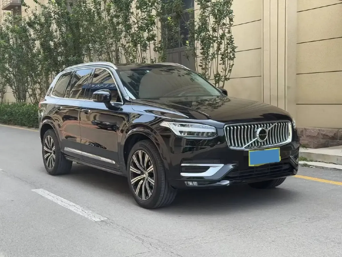2020 Volvo XC90 2.0T 310HP L4 8AT,autocango,china used car exporter,china ev exporter,chinese used car exporter,chinese used ev exporter