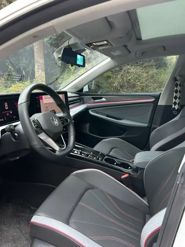 2023 Volkswagen Lamando 1.4T 150HP L4 7DCT,autocango,china used car exporter,china ev exporter,chinese used car exporter,chinese used ev exporter