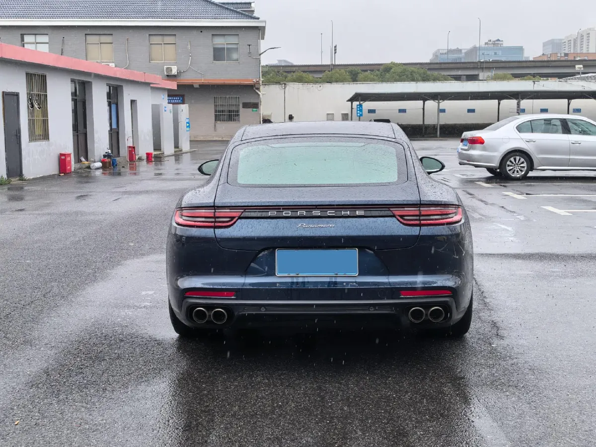 2017 BMW X6 3.0T 306HP L6 8AT,autocango,china used car exporter,china ev exporter,chinese used car exporter,chinese used ev exporter