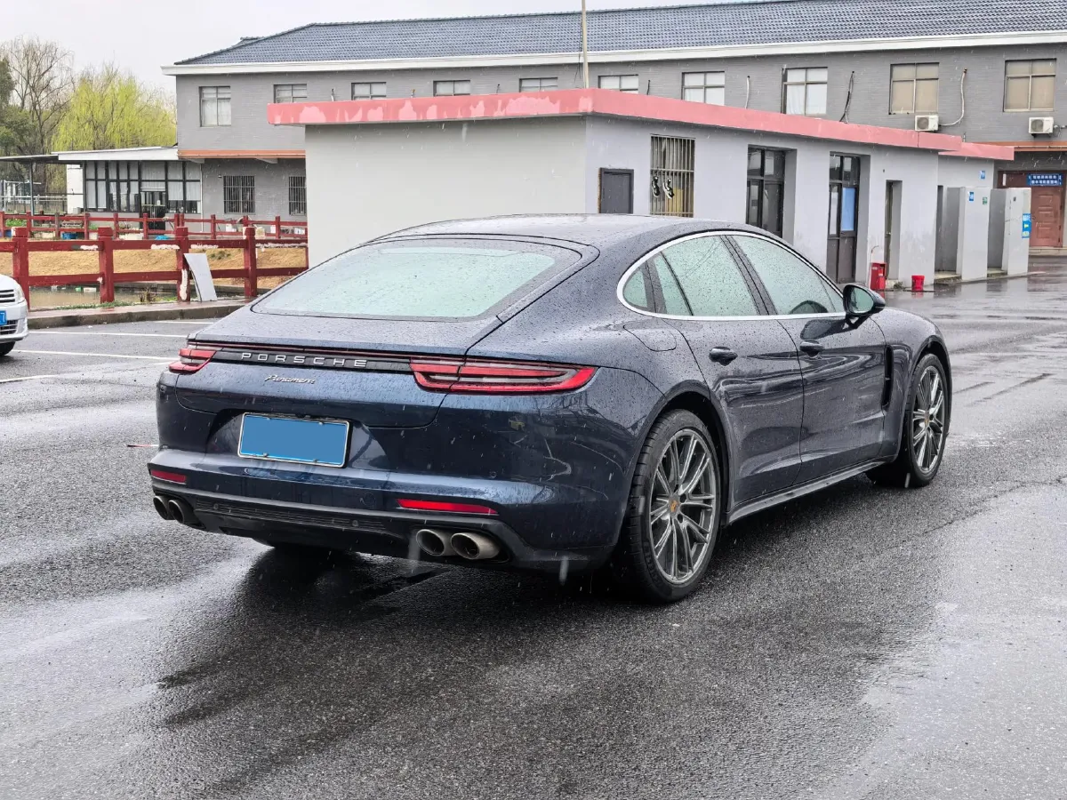 2017 BMW X6 3.0T 306HP L6 8AT,autocango,china used car exporter,china ev exporter,chinese used car exporter,chinese used ev exporter