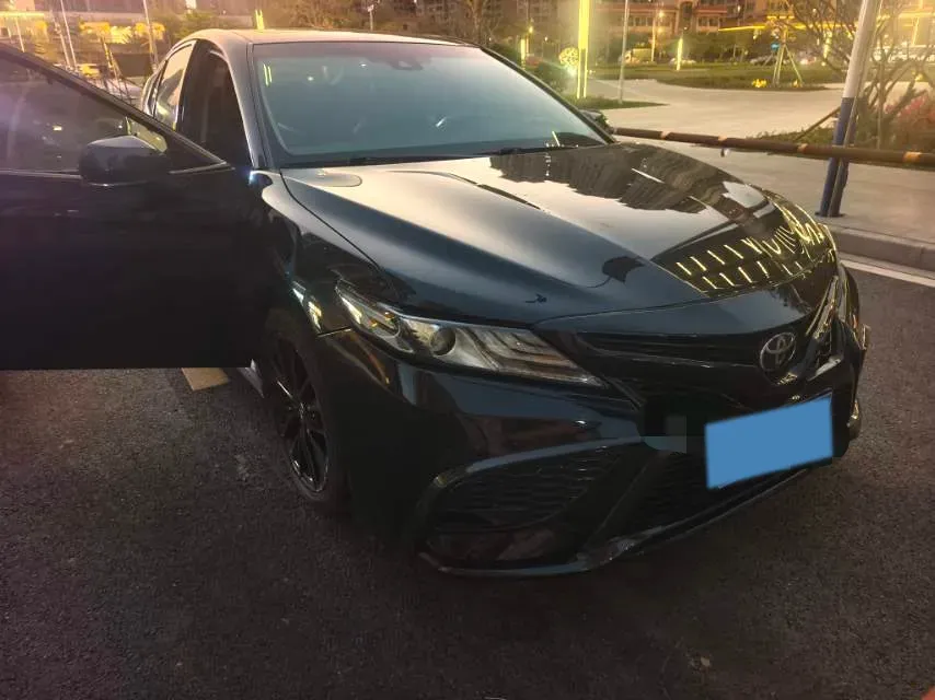 2022 Toyota Camry 2.5L 209HP L4 8AT,autocango,china used car exporter,china ev exporter,chinese used car exporter,chinese used ev exporter