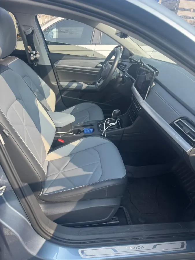 2023 Volkswagen Lavida 1.4T 150HP L4 7DCT,autocango,china used car exporter,china ev exporter,chinese used car exporter,chinese used ev exporter