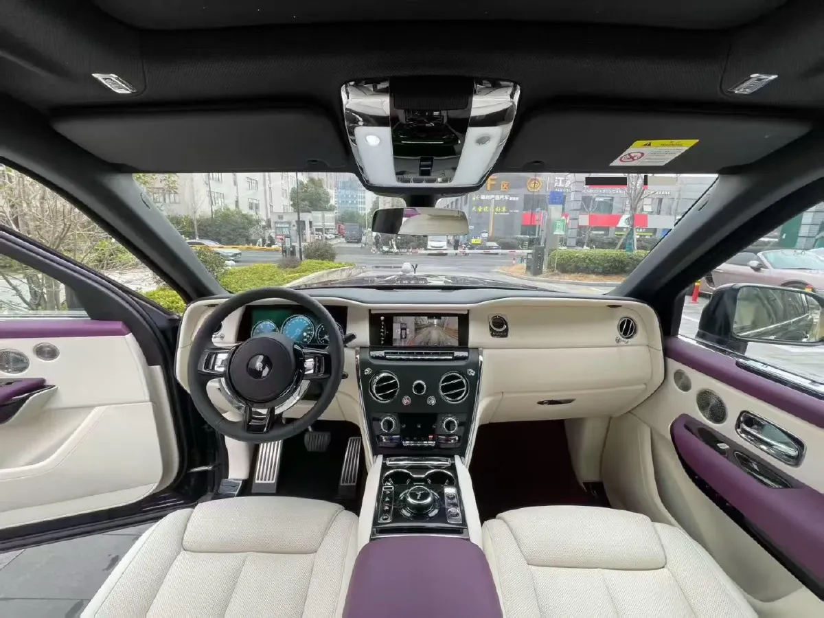 2018 Rolls-Royce Cullinan 6.7T 571HP V12 8AT,autocango,china used car exporter,china ev exporter,chinese used car exporter,chinese used ev exporter