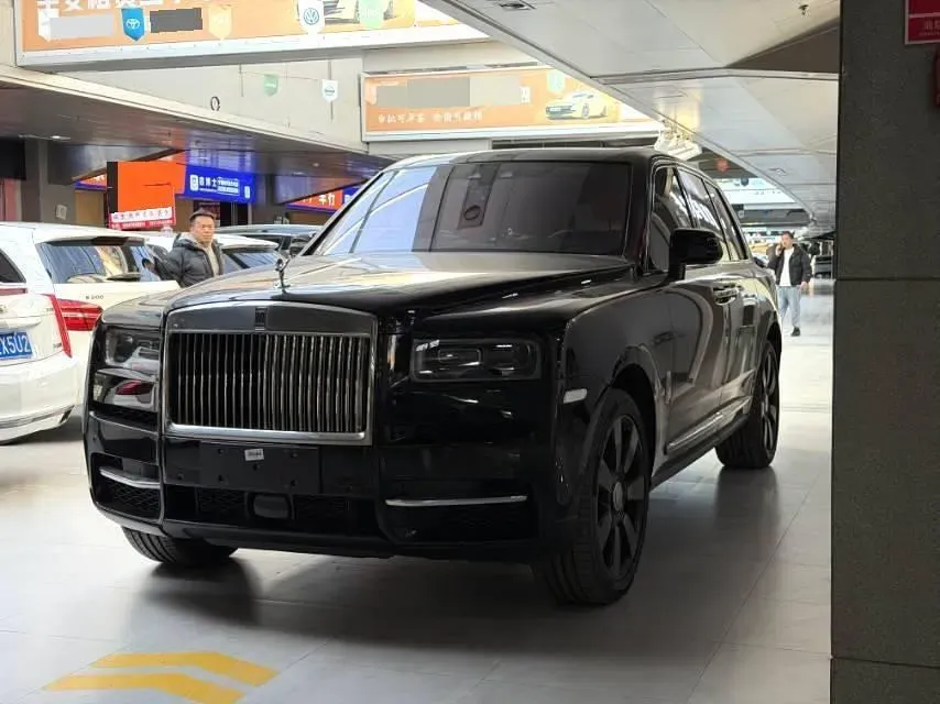 2018 Rolls-Royce Cullinan 6.7T 571HP V12 8AT,autocango,china used car exporter,china ev exporter,chinese used car exporter,chinese used ev exporter