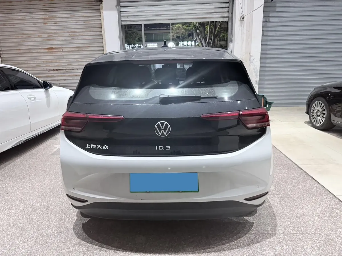 2025 Volkswagen ID.3 BEV 52.8KWH,autocango,china used car exporter,china ev exporter,chinese used car exporter,chinese used ev exporter