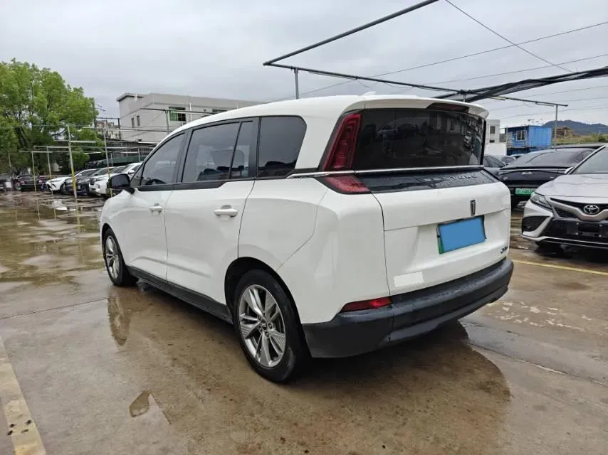 2022 JMC YuHu 7 2.0T 141HP L4 8AT,autocango,china used car exporter,china ev exporter,chinese used car exporter,chinese used ev exporter