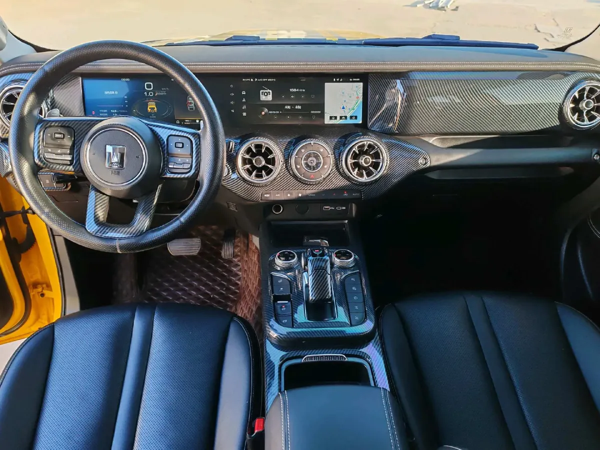 2022 Tank 300 2.0T 227HP L4 8AT,autocango,china used car exporter,china ev exporter,chinese used car exporter,chinese used ev exporter