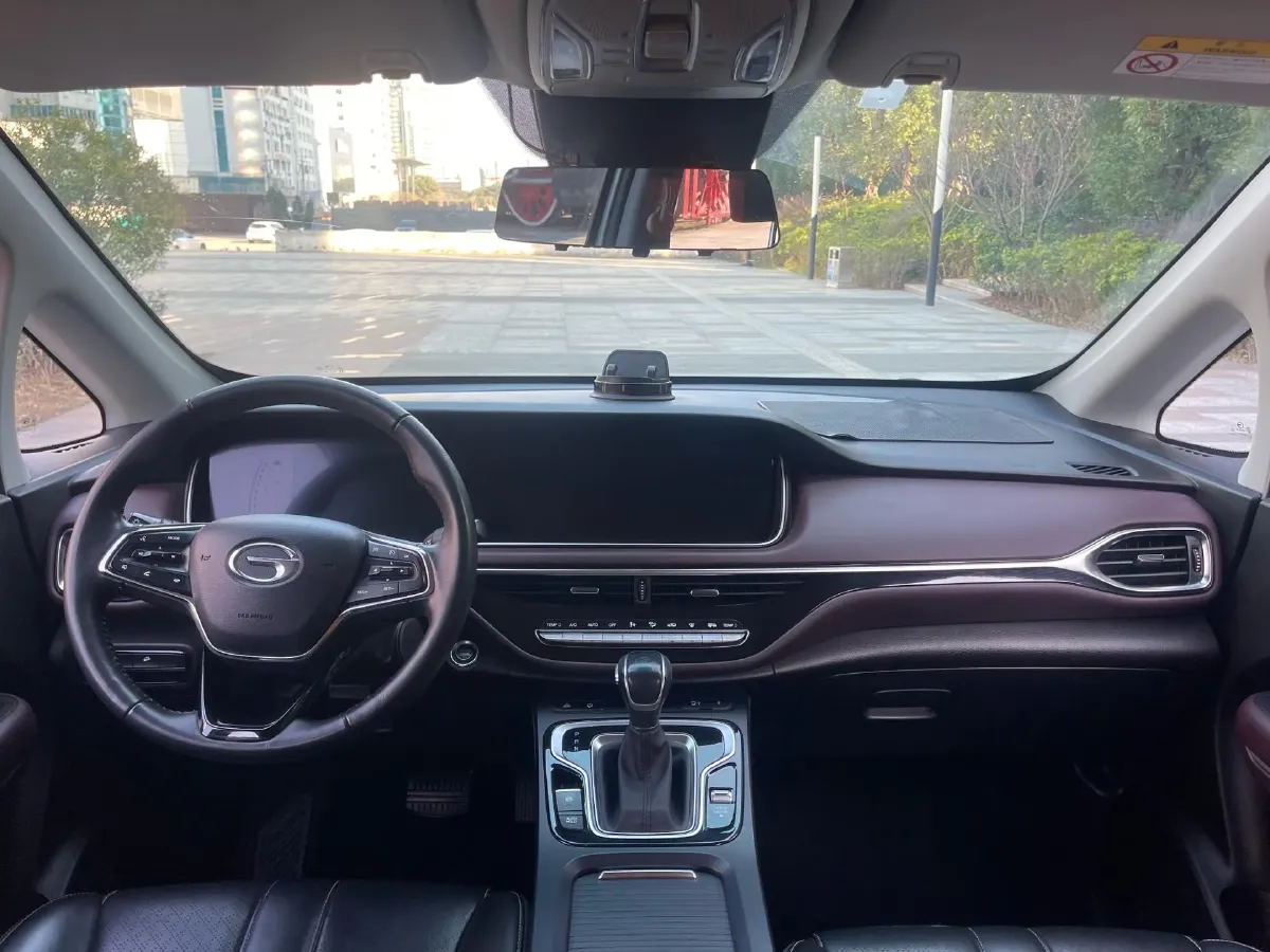 2021 GAC Trumpchi M6 1.5T 169HP L4 7DCT,autocango,china used car exporter,china ev exporter,chinese used car exporter,chinese used ev exporter