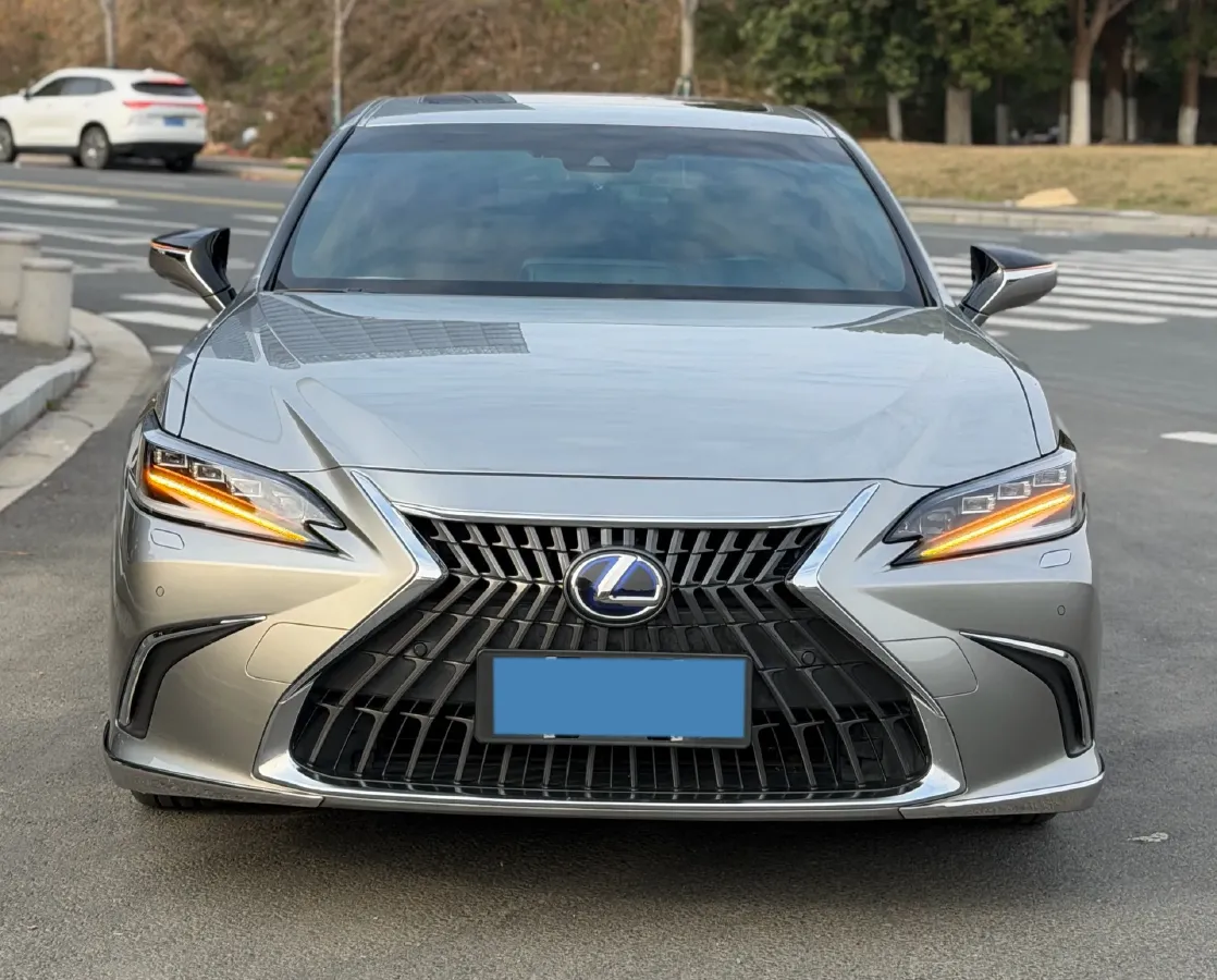 2021 Lexus ES 2.5L 178HP L4 E-CVT Hybrid,autocango,china used car exporter,china ev exporter,chinese used car exporter,chinese used ev exporter