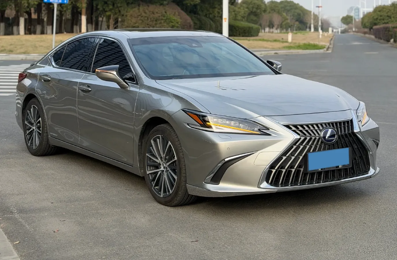 2021 Lexus ES 2.5L 178HP L4 E-CVT Hybrid,autocango,china used car exporter,china ev exporter,chinese used car exporter,chinese used ev exporter