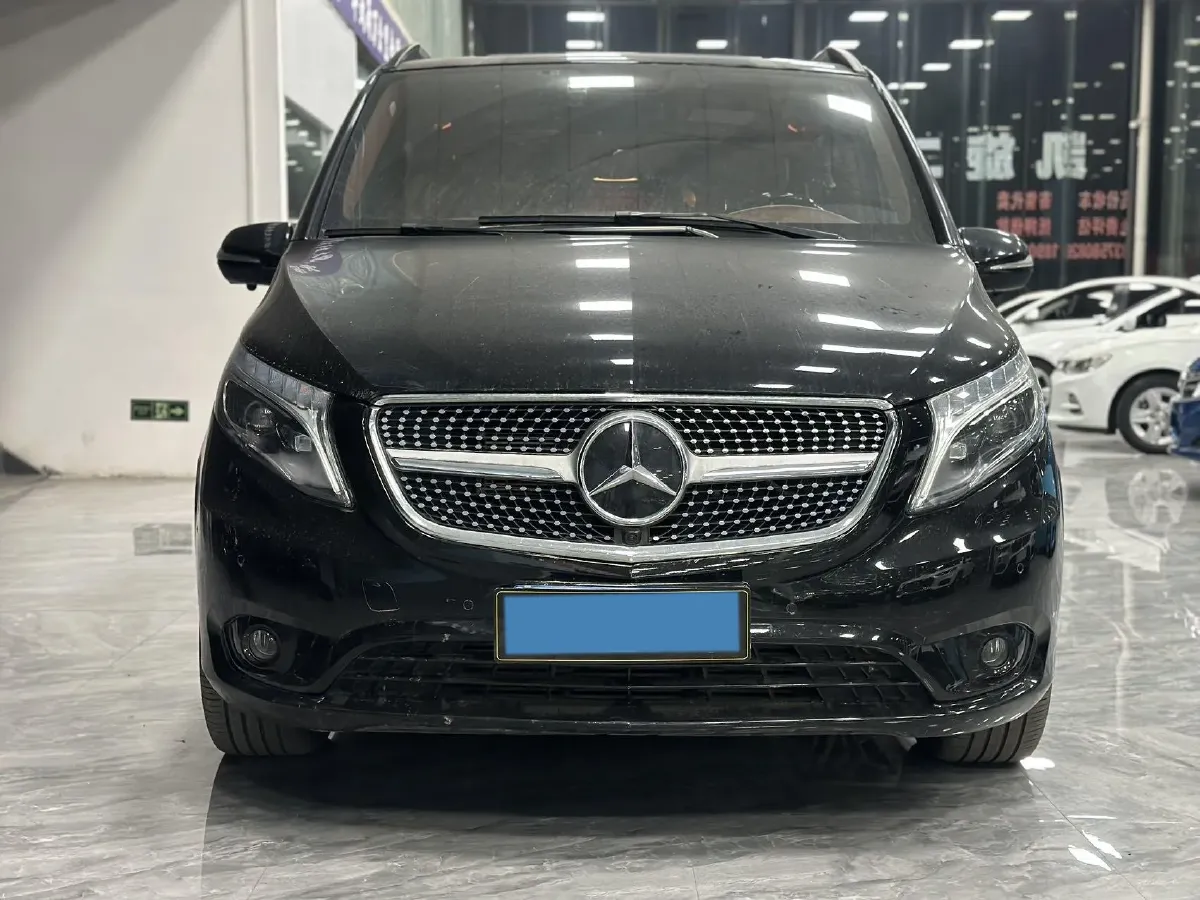 2021 Mercedes-Benz Vito 2.0T 211HP L4 9AT,autocango,china used car exporter,china ev exporter,chinese used car exporter,chinese used ev exporter