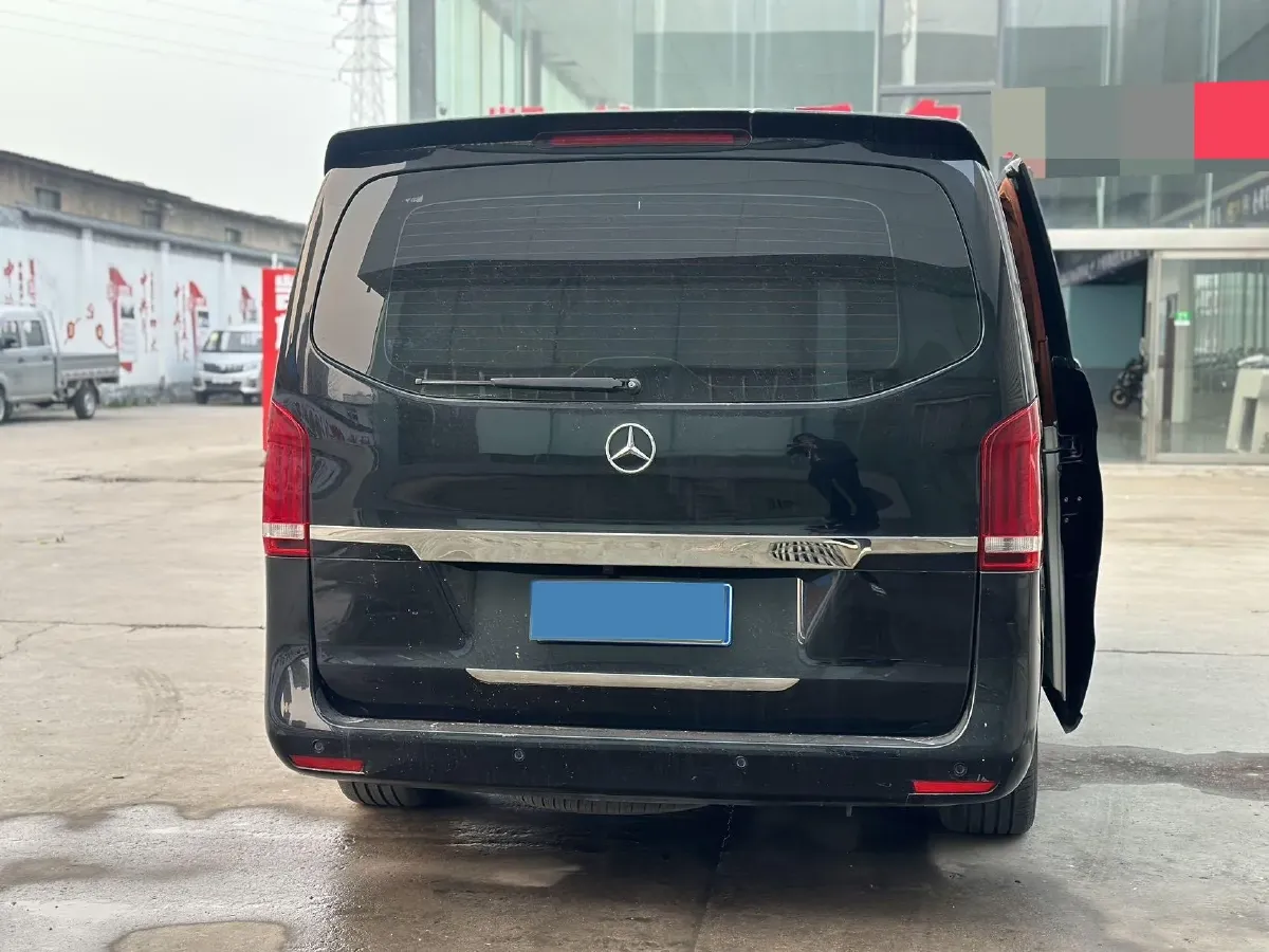 2021 Mercedes-Benz Vito 2.0T 211HP L4 9AT,autocango,china used car exporter,china ev exporter,chinese used car exporter,chinese used ev exporter